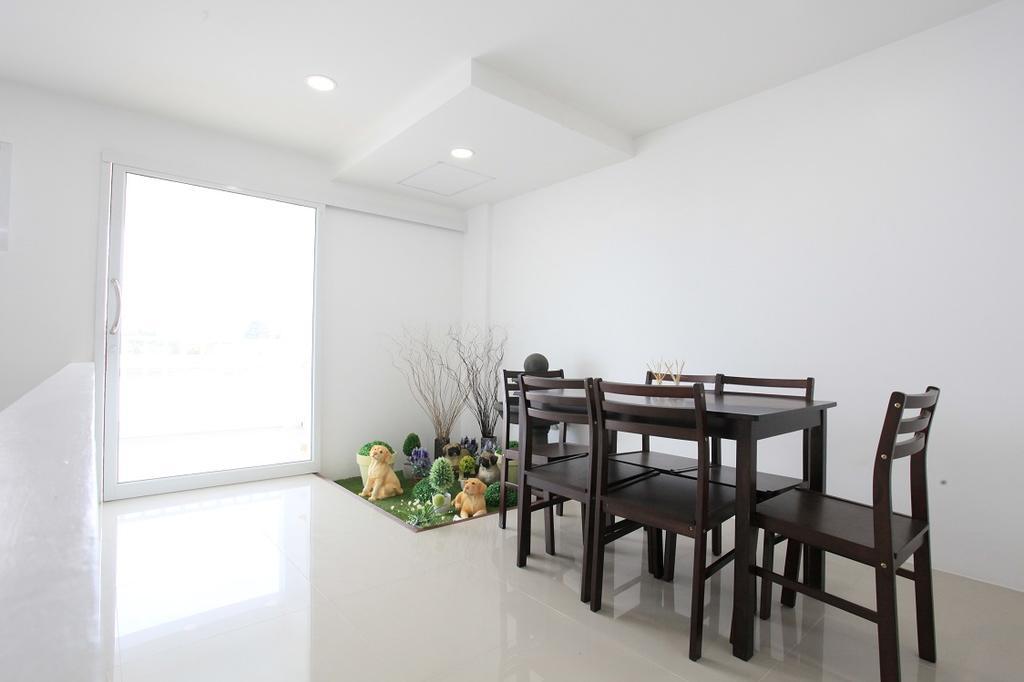 Living By Grace Apartment Si Sunthon Luaran gambar